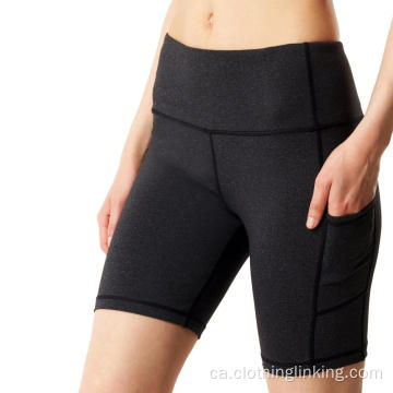Pantalons curts de ioga que no es veuen a la butxaca